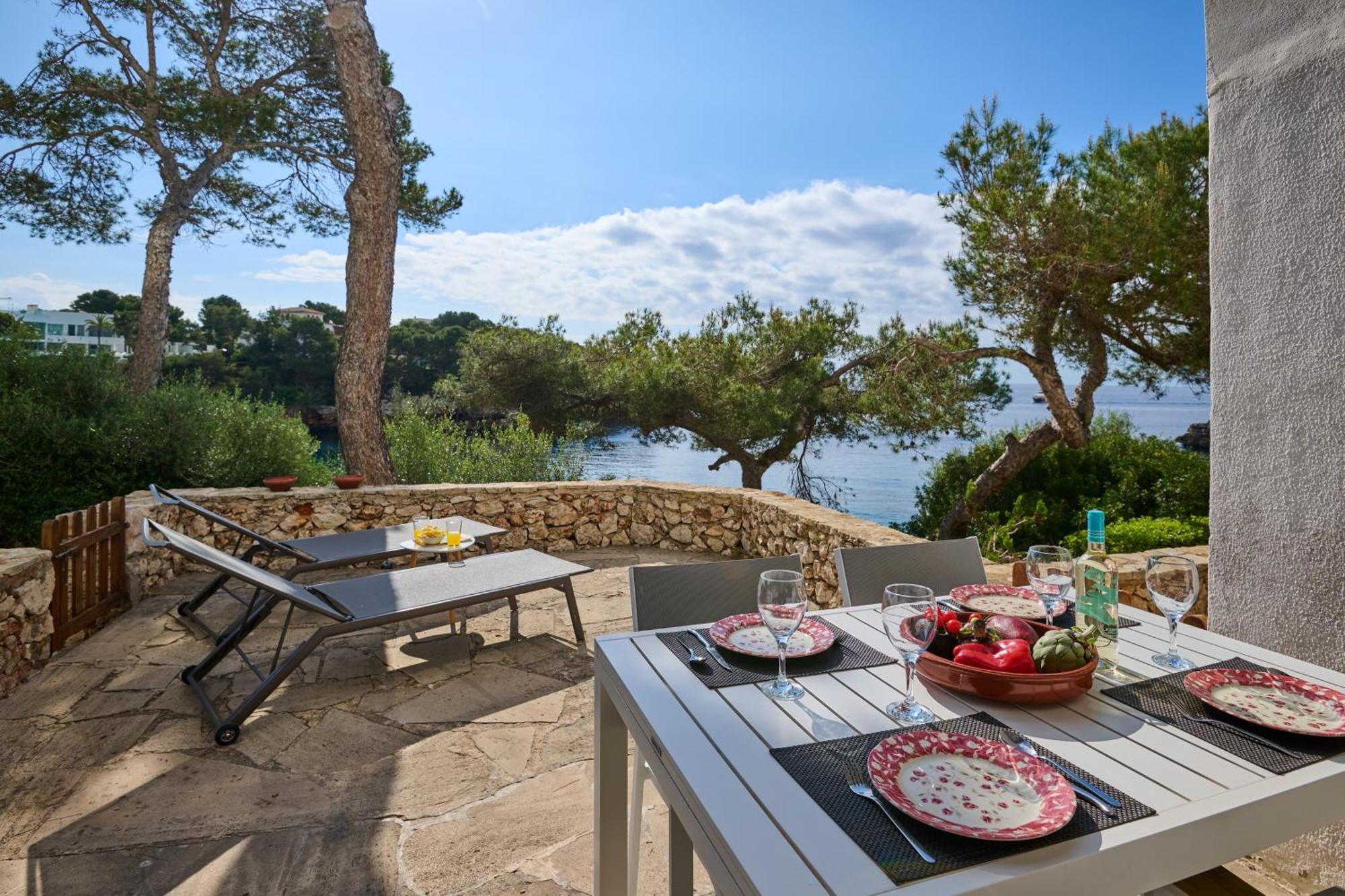 Sea Frontline Apartment 'Ernesto'. Pool. Wifi Santanyí Εξωτερικό φωτογραφία